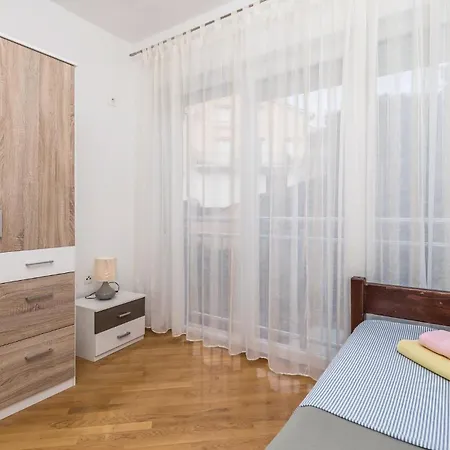 Stunning In With House Sea View Appartement