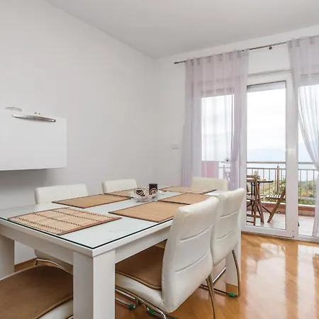 Appartement Stunning In With House Sea View *