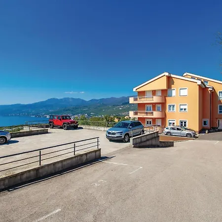 Stunning In With House Sea View Appartement