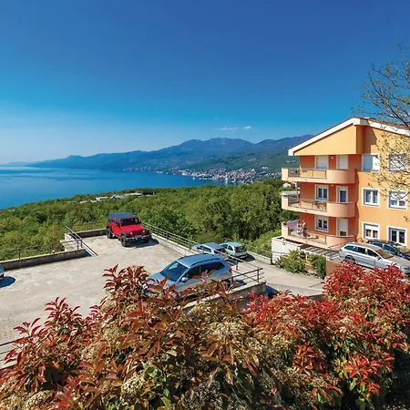 Appartement Stunning In With House Sea View